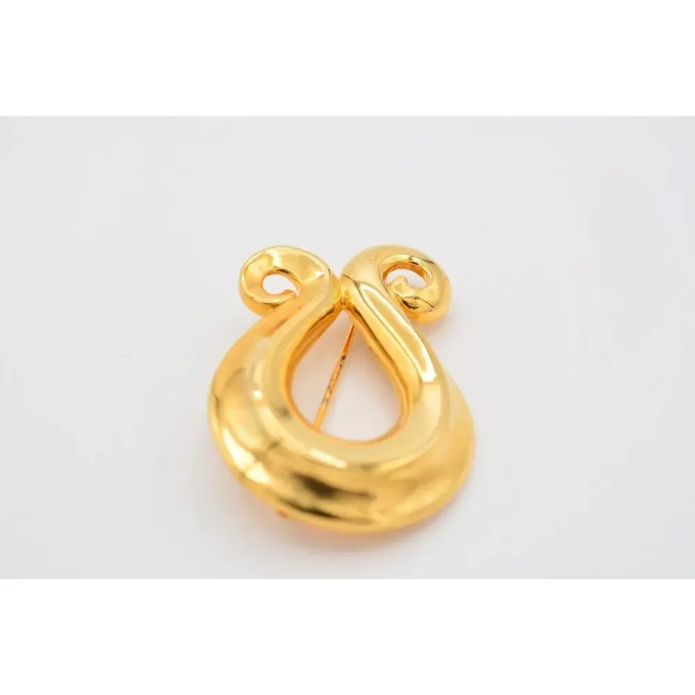 Unbranded stunning brooch